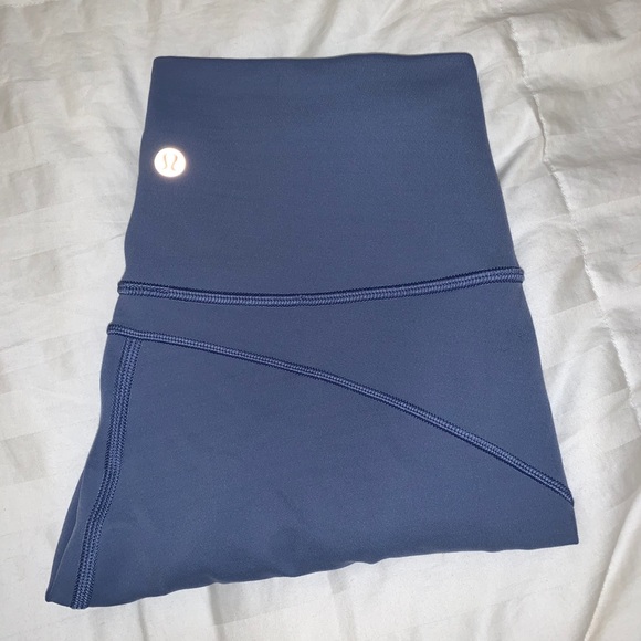 Lululemon In Movement Tight 25” - Picture 4 of 5